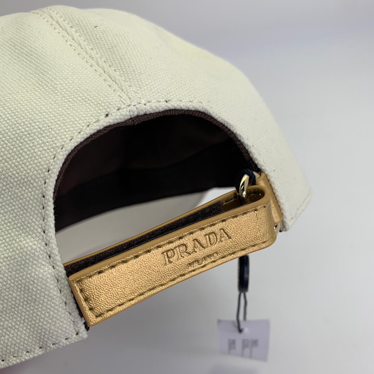 КЕПКА PRADA детальное фото