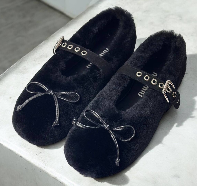 БАЛЕТКИ MIU MIU фото