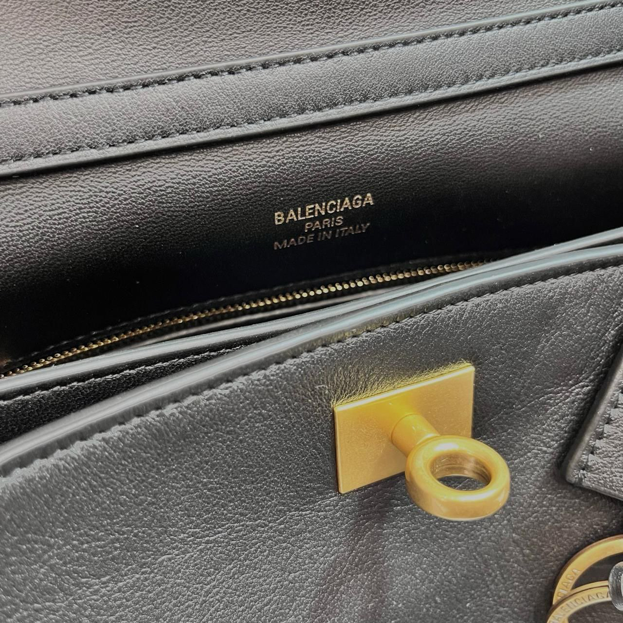 СУМКА BALENCIAGA RODEO MINI детальное фото