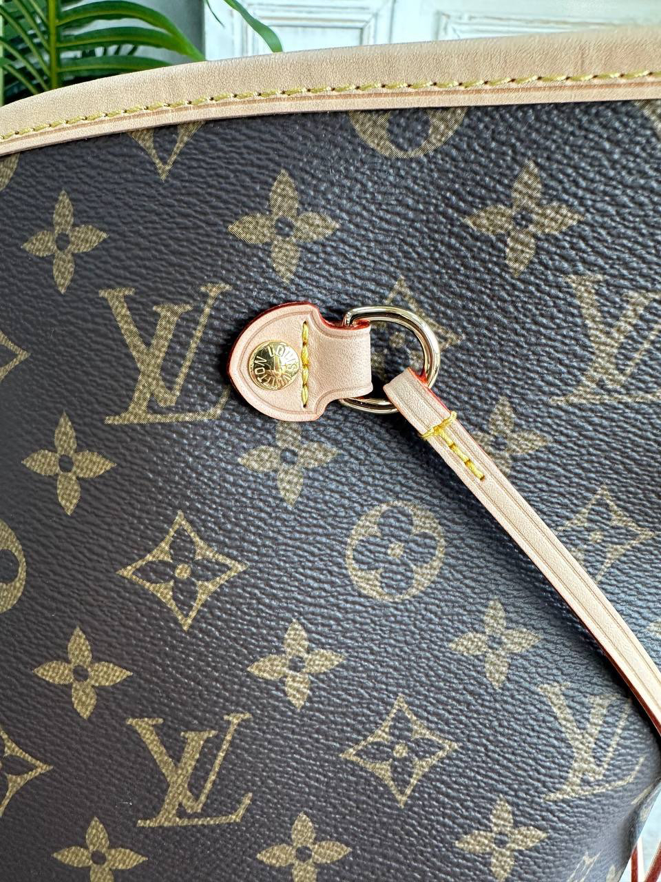 СУМКА LOUIS VUITTON NEVERFULL детальное фото