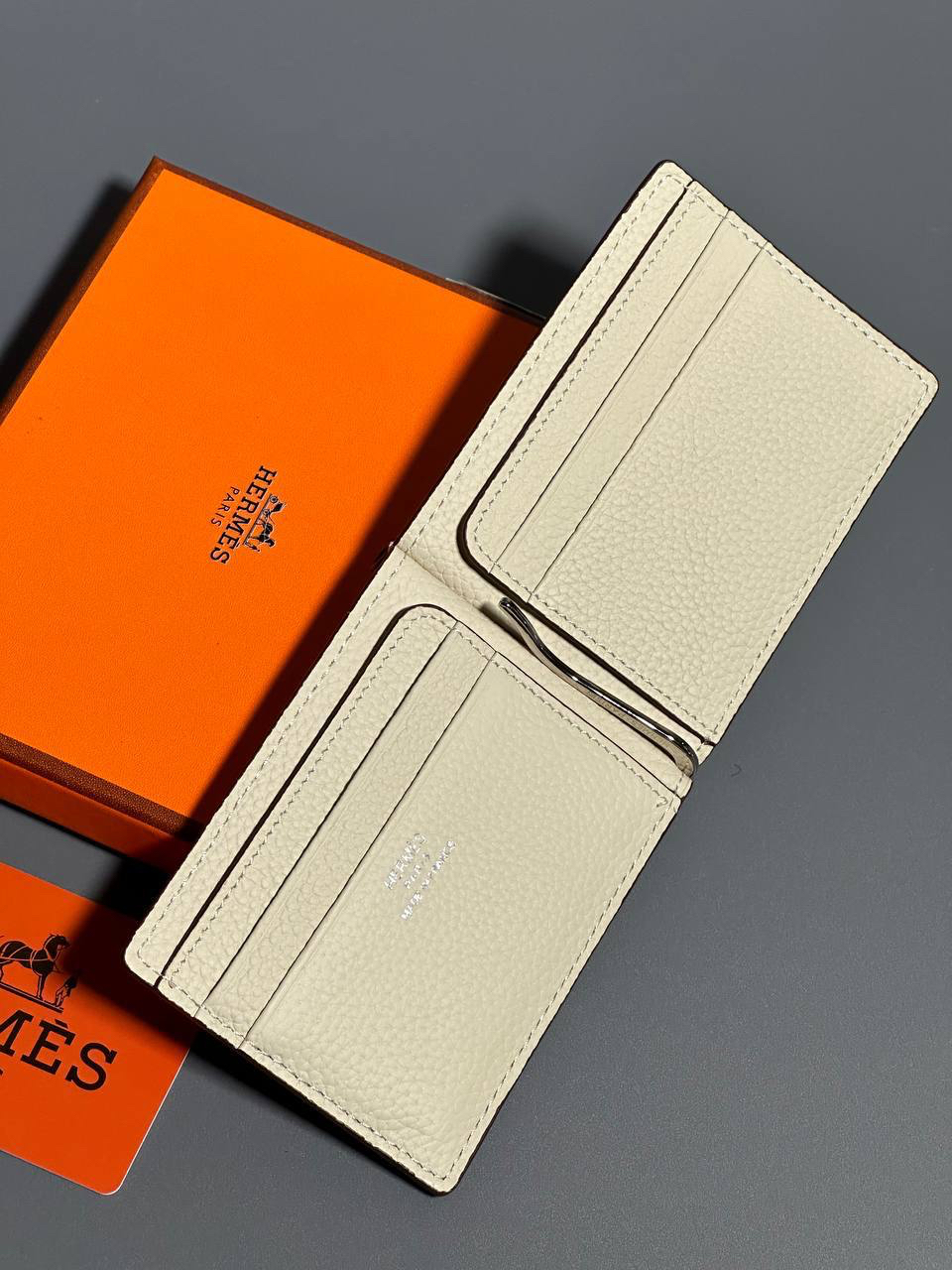 ЗАЖИМ ДЛЯ КУПЮР HERMES детальное фото