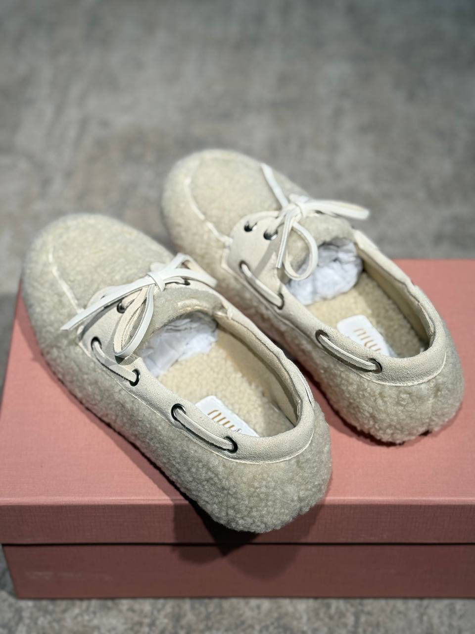 ЛОФЕРЫ MIU MIU детальное фото