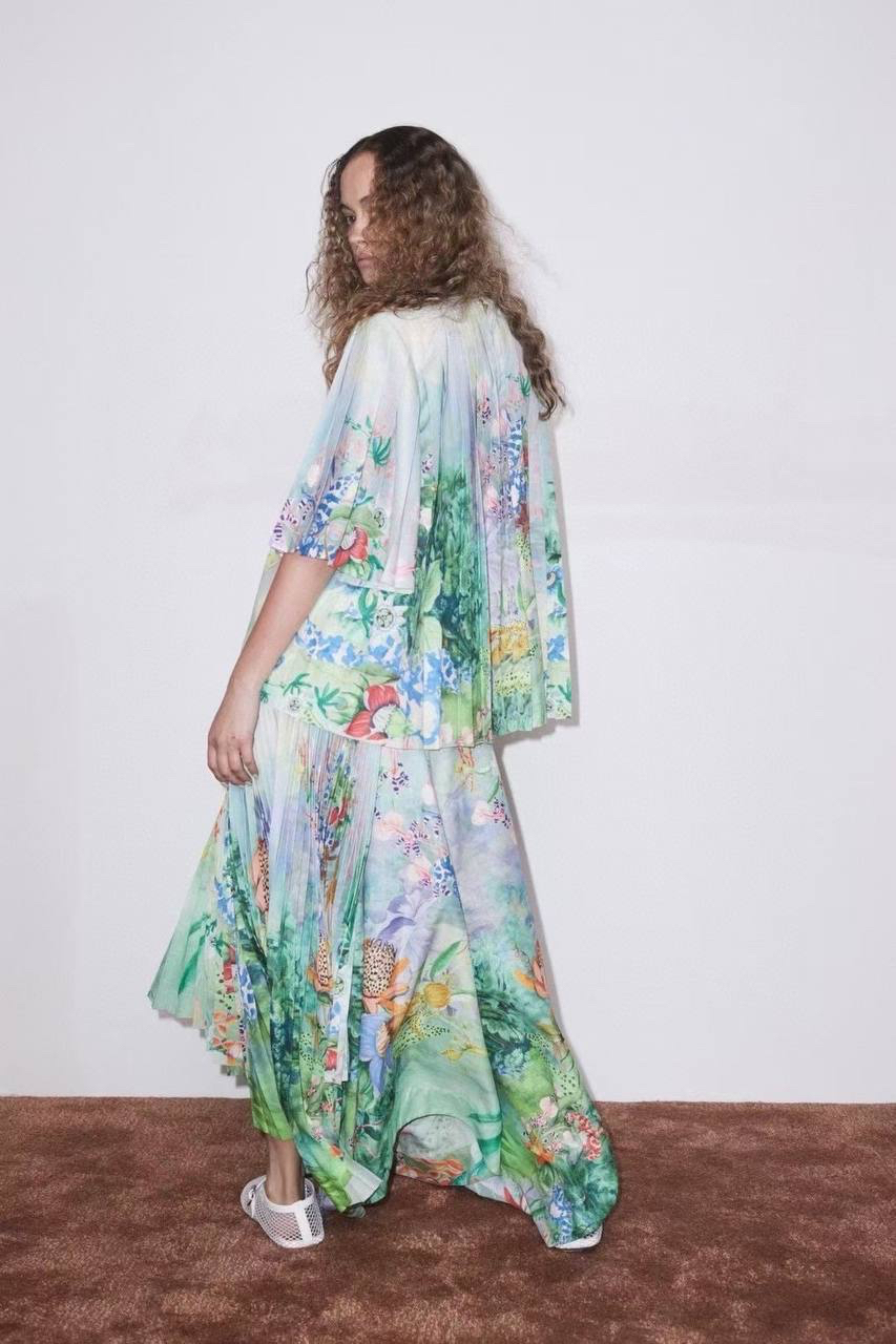 КОСТЮМ ALEMAIS детальное фото