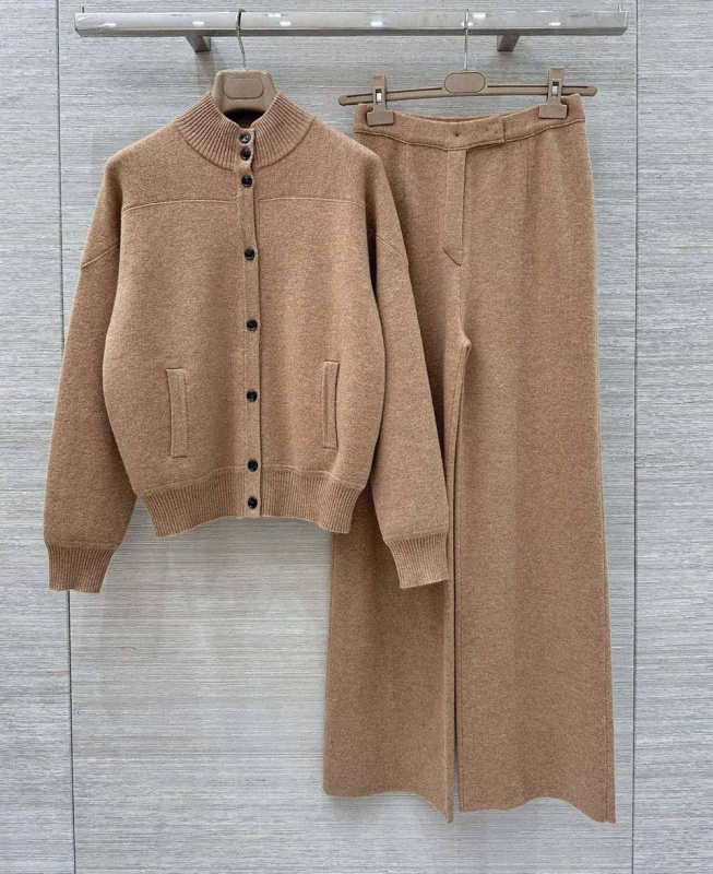 КОСТЮМ LORO PIANA фото