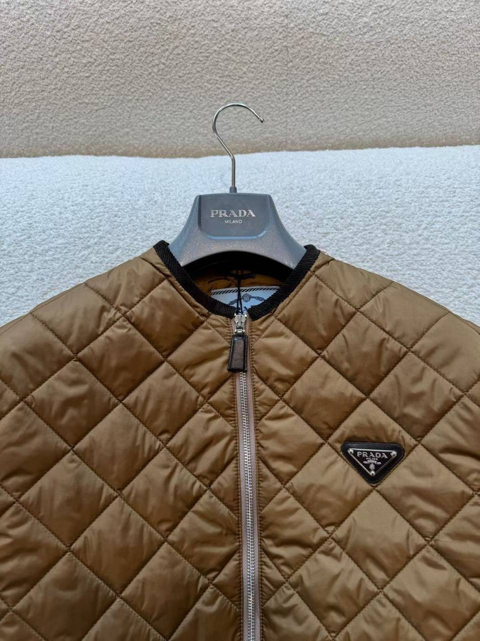 КУРТКА PRADA детальное фото