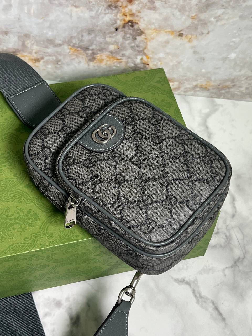 МУЖСКАЯ СУМКА МЕССЕНДЖЕР GUCCI детальное фото