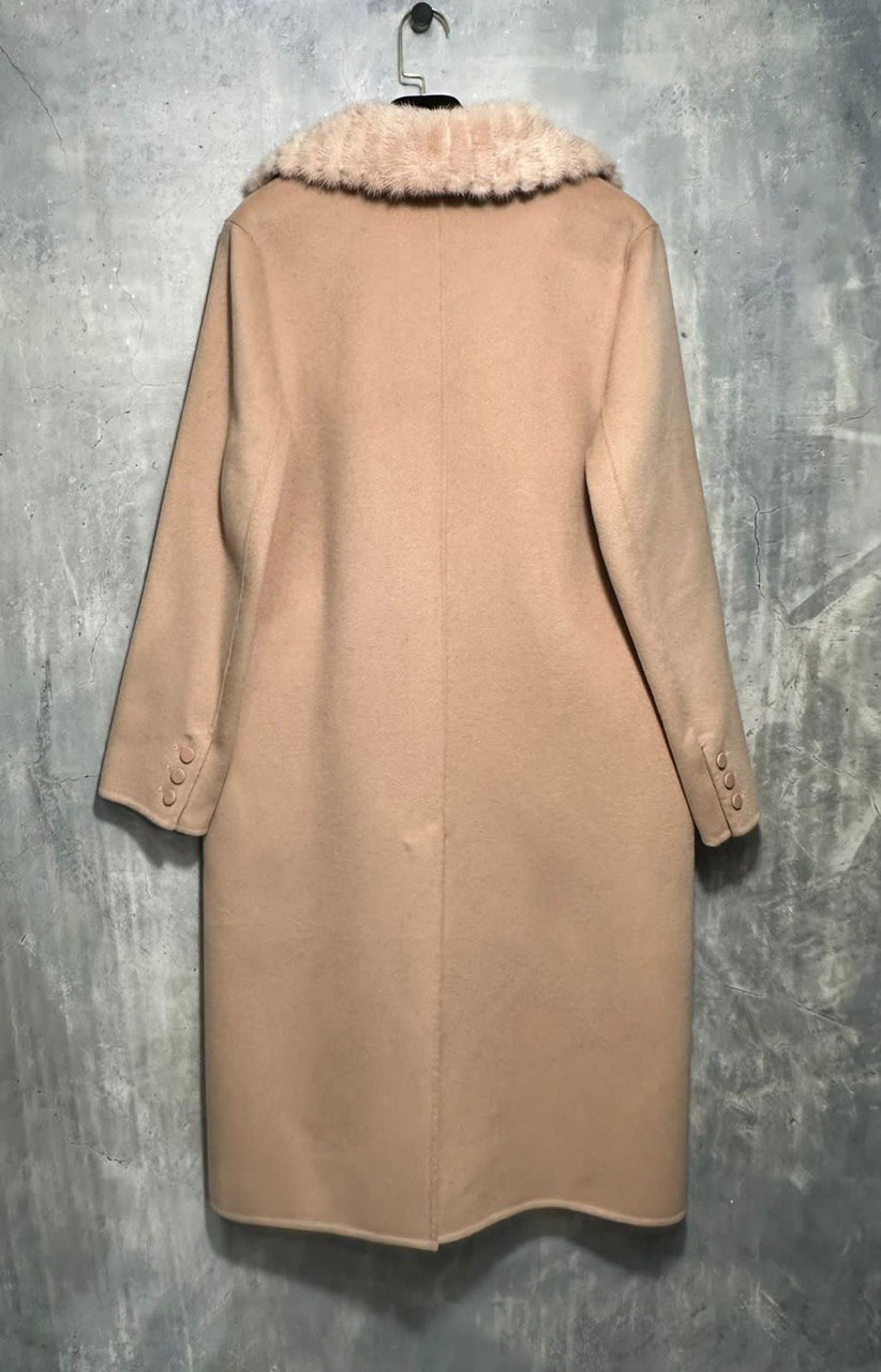 ПАЛЬТО FENDI детальное фото