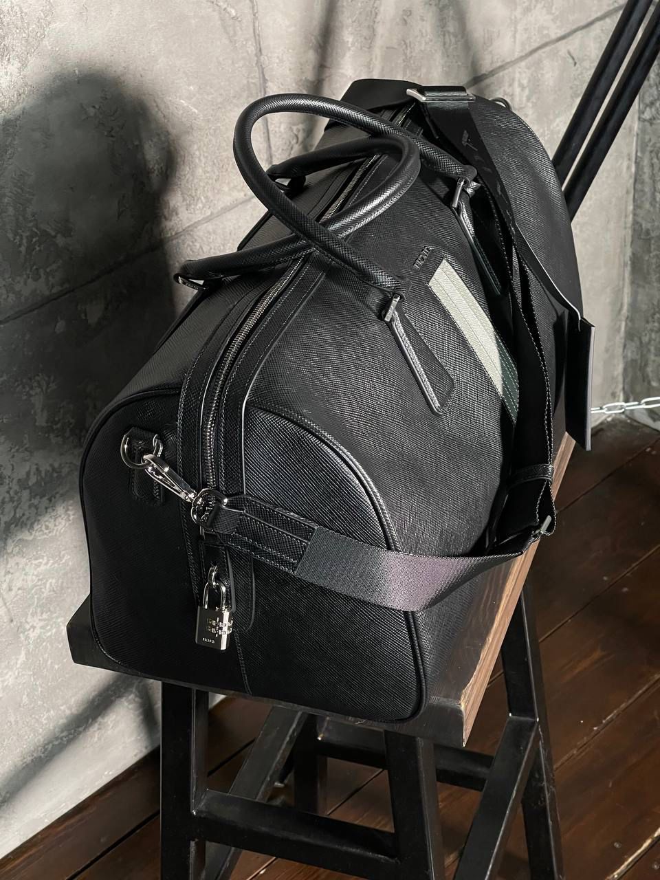 ДОРОЖНАЯ СУМКА PRADA детальное фото