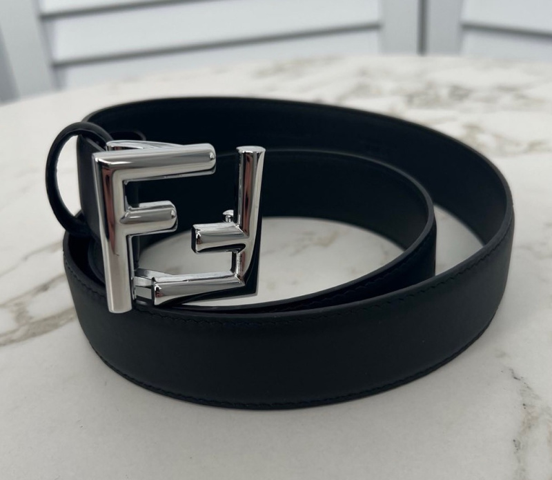 ЖЕНСКИЙ РЕМЕНЬ FENDI фото