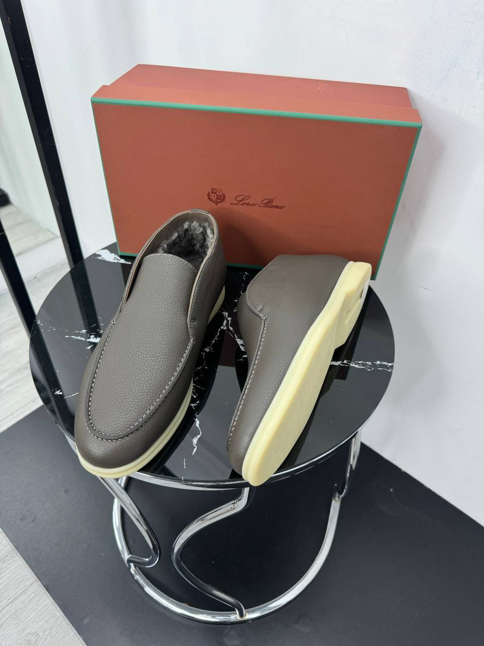 МУЖСКИЕ ЛОФЕРЫ LORO PIANA детальное фото