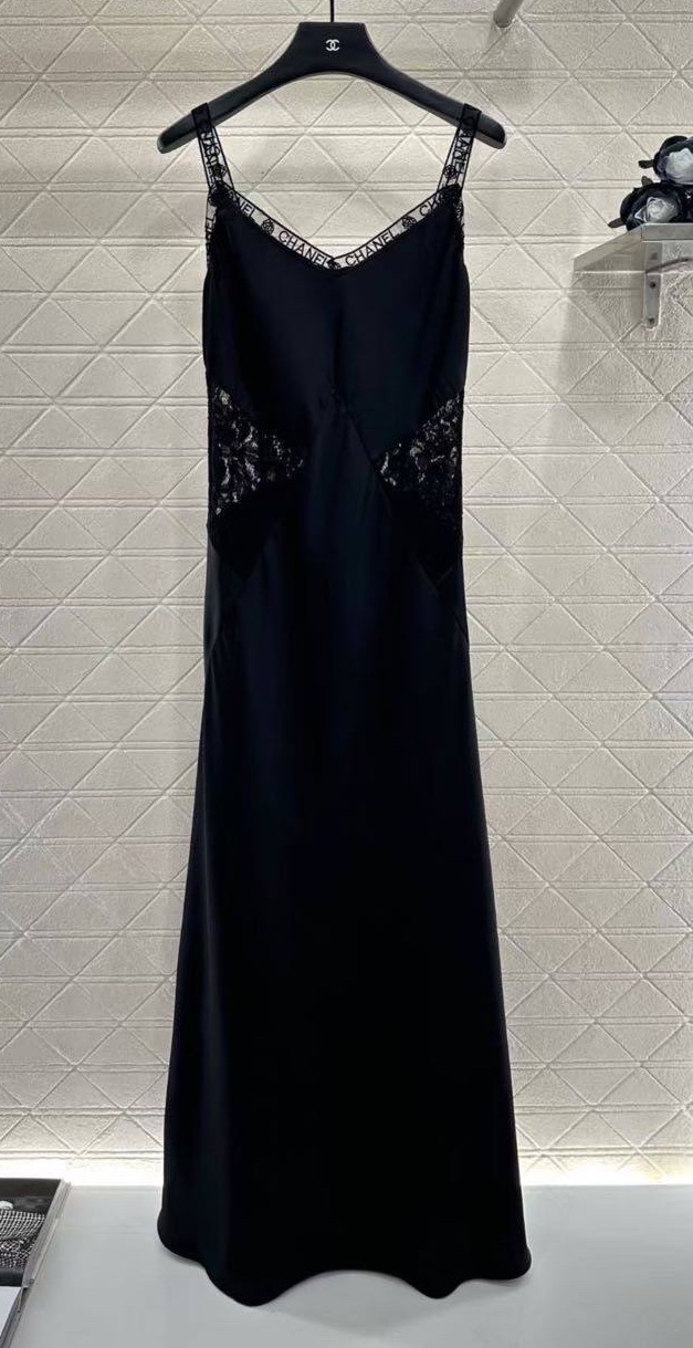 ПЛАТЬЕ CHANEL детальное фото