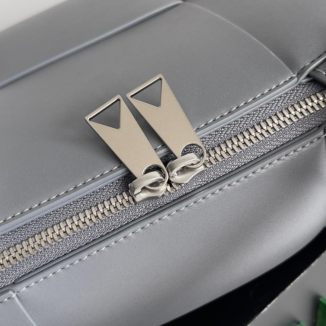 МУЖСКОЙ ПОРТФЕЛЬ BOTTEGA VENETA детальное фото