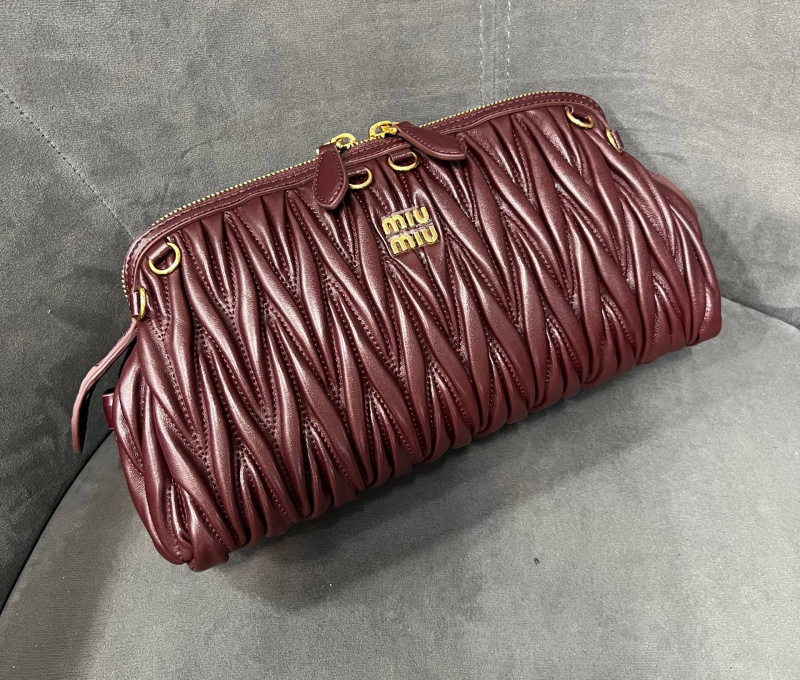 СУМКА MIU MIU фото