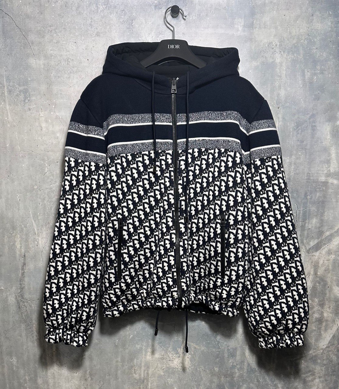 ПУХОВИК ДВУХСТОРОННИЙ CHRISTIAN DIOR детальное фото