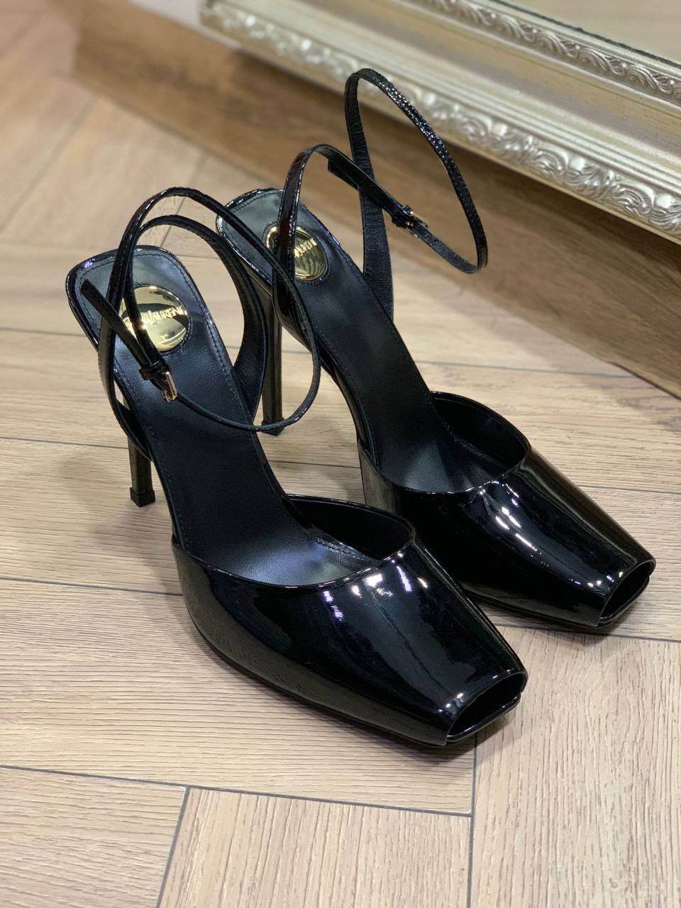 ТУФЛИ SAINT LAURENT детальное фото