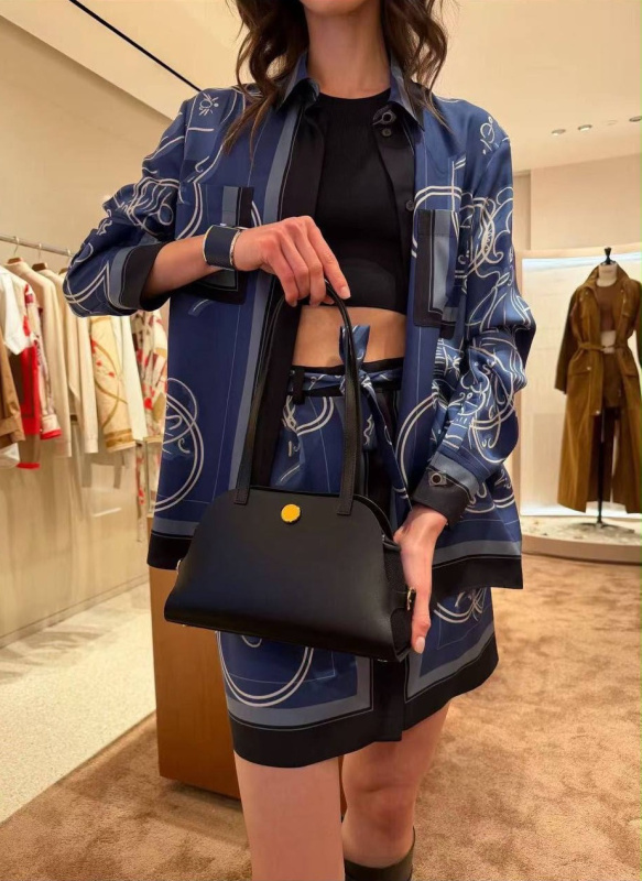 КОСТЮМ HERMES фото