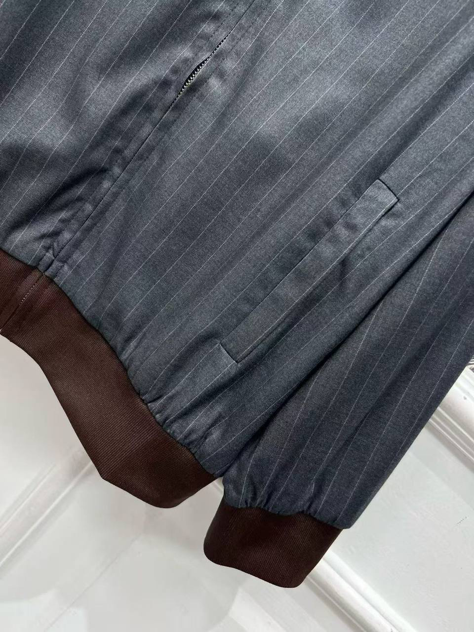 БОМБЕР MIU MIU детальное фото