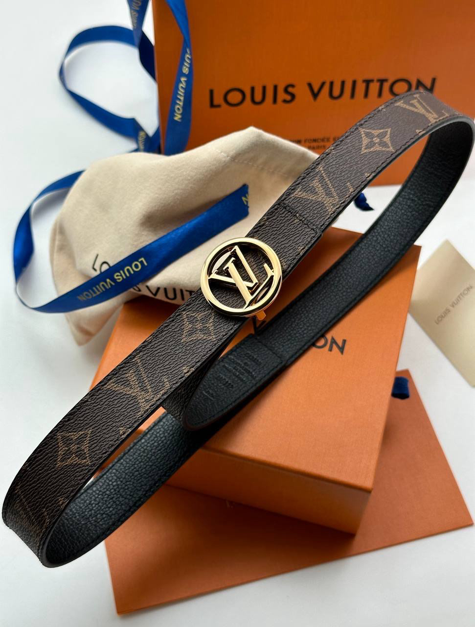 ЖЕНСКИЙ РЕМЕНЬ LOUIS VUITTON детальное фото