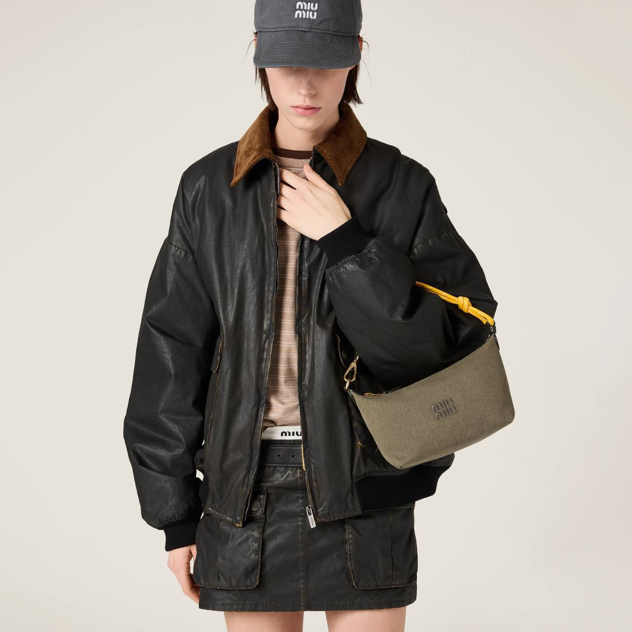 СУМКА MIU MIU детальное фото