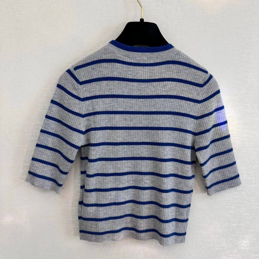 КОФТА PRADA детальное фото