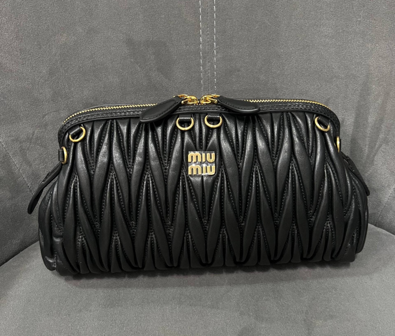 СУМКА MIU MIU фото
