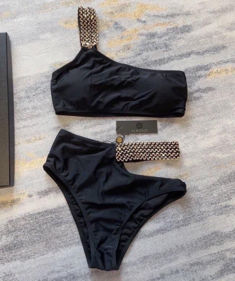 КУПАЛЬНИК CHANEL фото