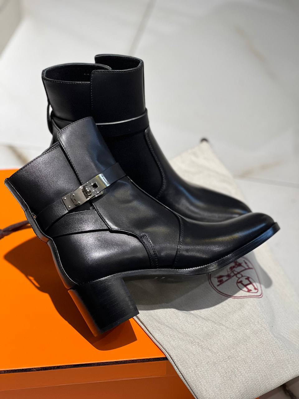 БОТИЛЬОНЫ HERMES детальное фото