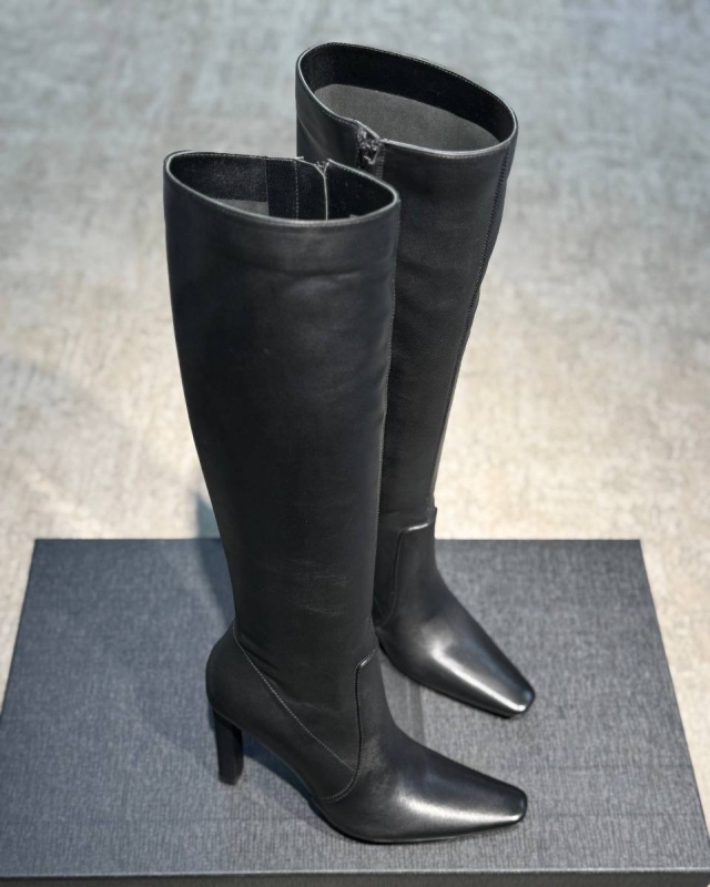 САПОГИ SAINT LAURENT фото