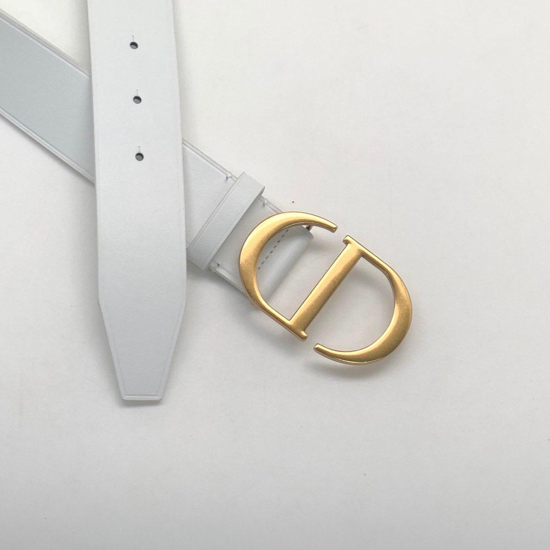 ЖЕНСКИЙ РЕМЕНЬ DIOR детальное фото