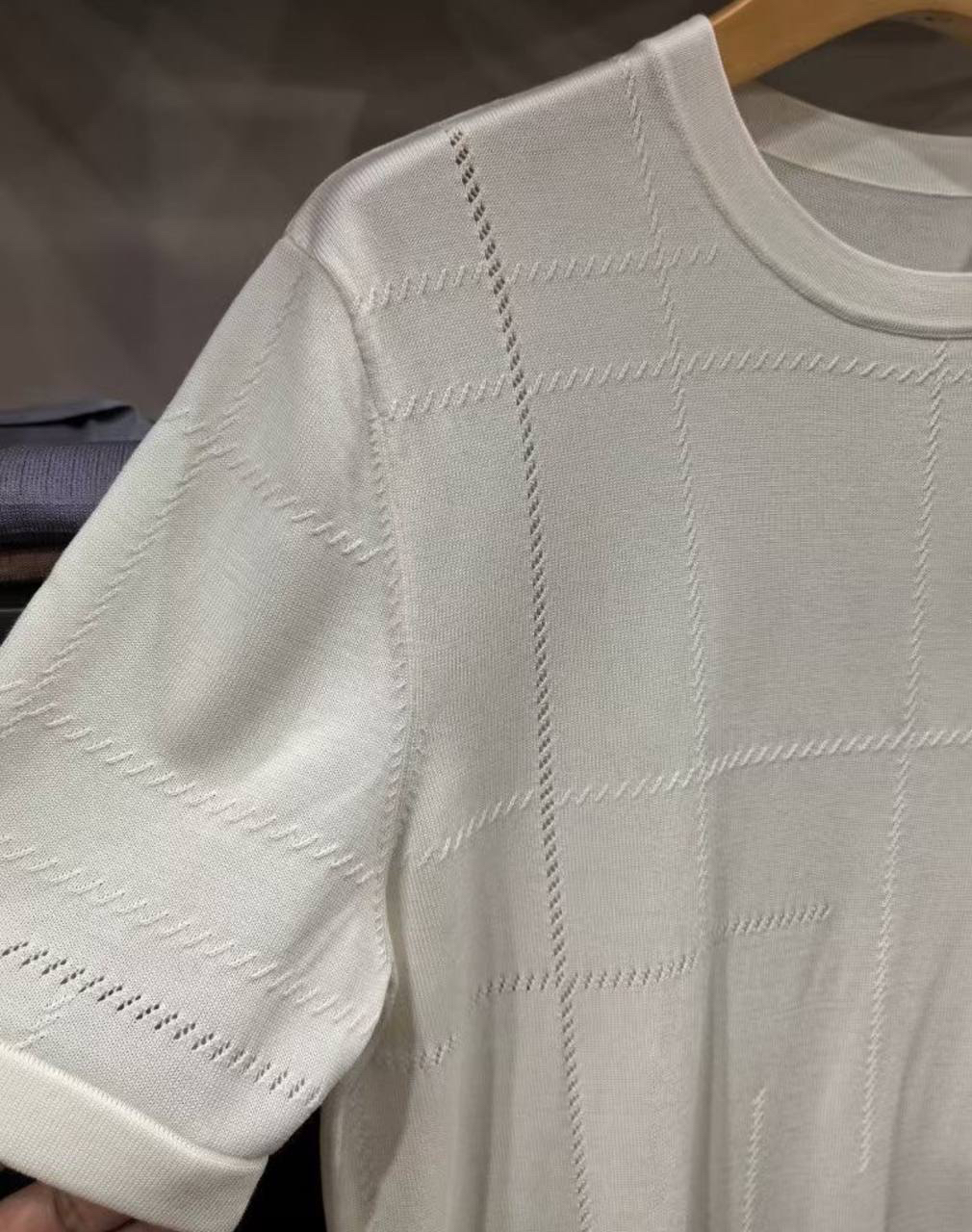 МУЖСКАЯ ФУТБОЛКА HERMES детальное фото
