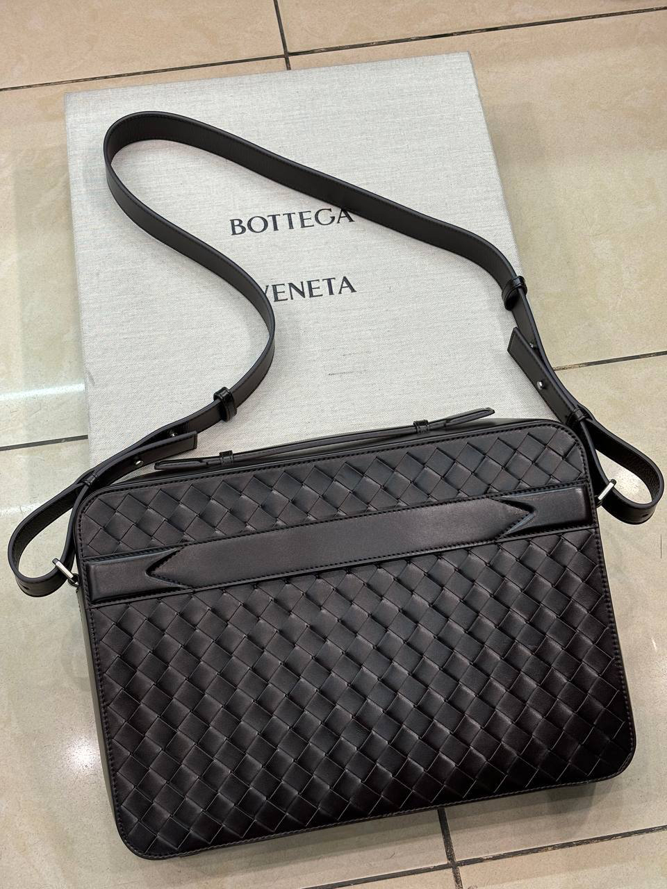 МУЖСКОЙ ПОРТФЕЛЬ BOTTEGA VENETA детальное фото
