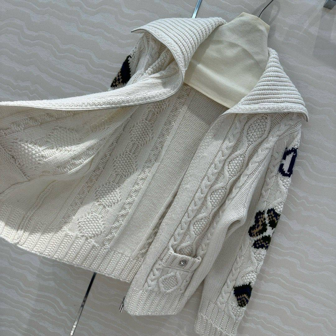 КАРДИГАН CHANEL детальное фото