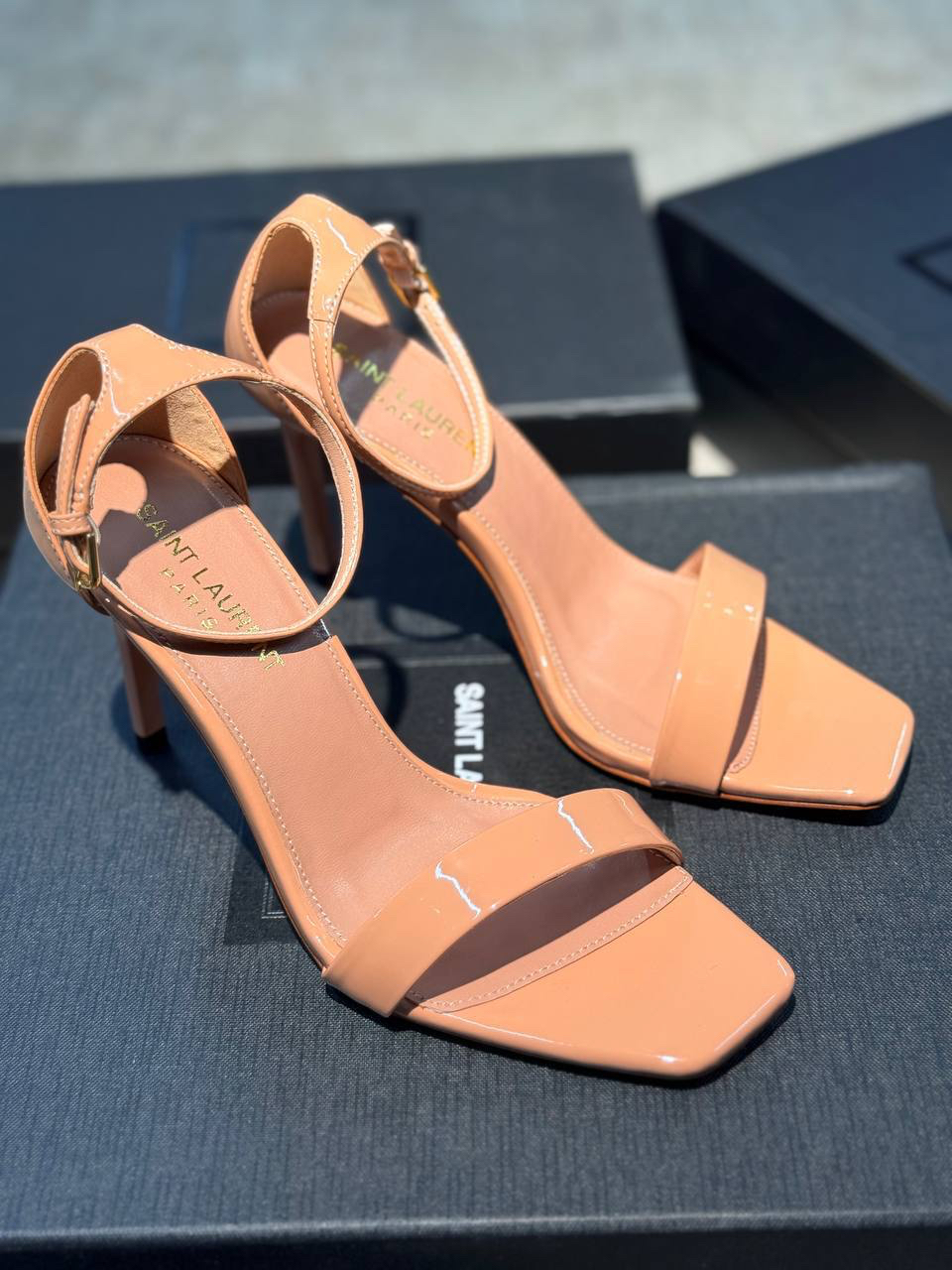 БОСОНОЖКИ SAINT LAURENT детальное фото