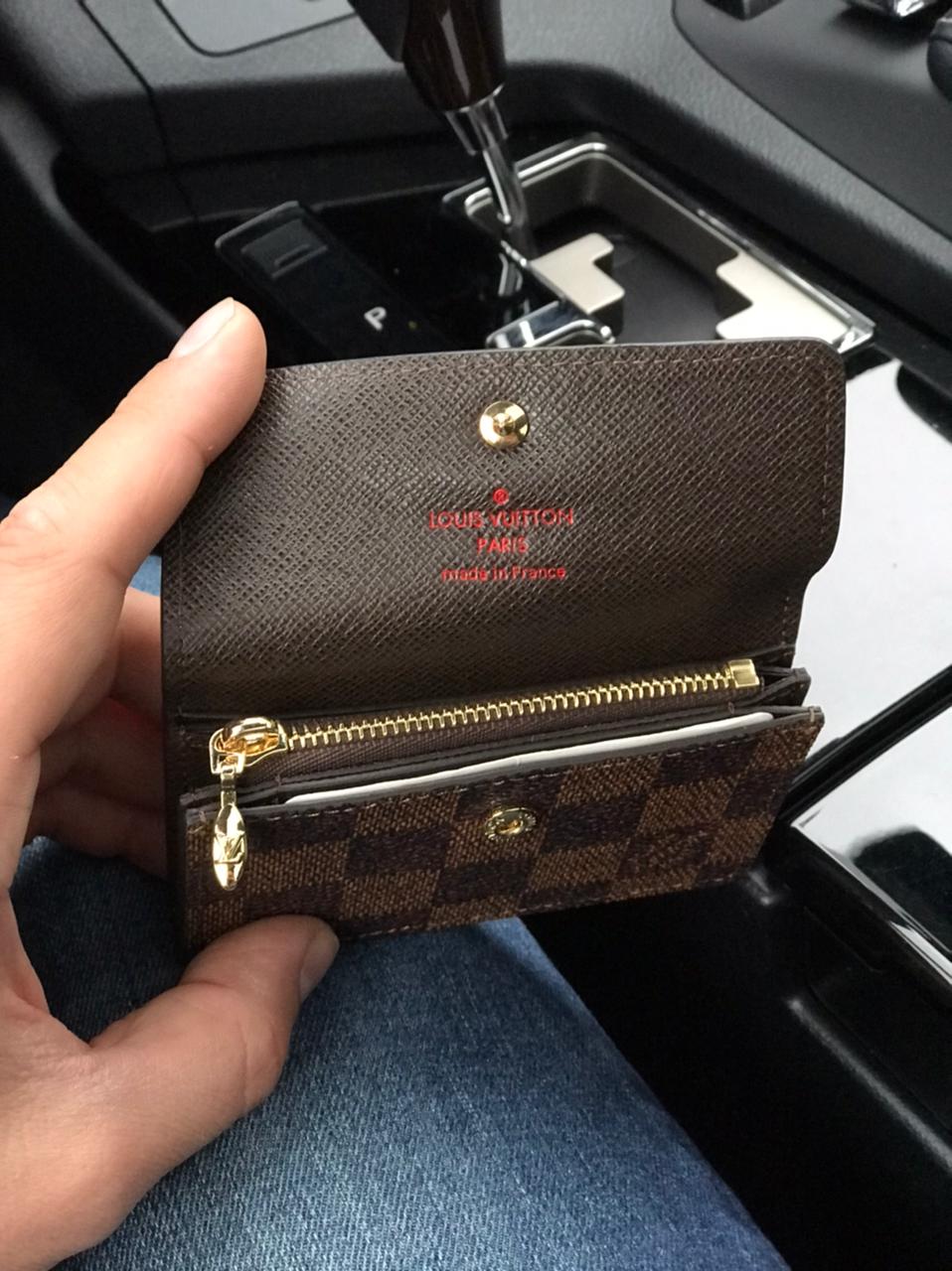ВИЗИТНИЦА LOUIS VUITTON детальное фото