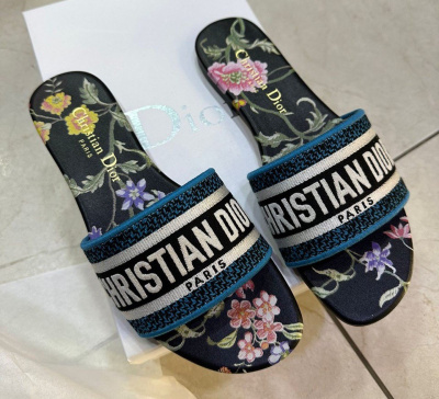 ШЛЕПКИ CHRISTIAN DIOR фото