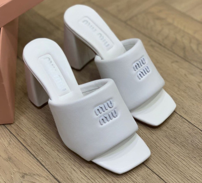 ШЛЕПКИ MIU MIU фото