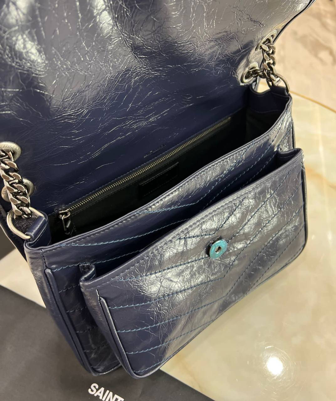 СУМКА SAINT LAURENT NIKI MEDIUM детальное фото