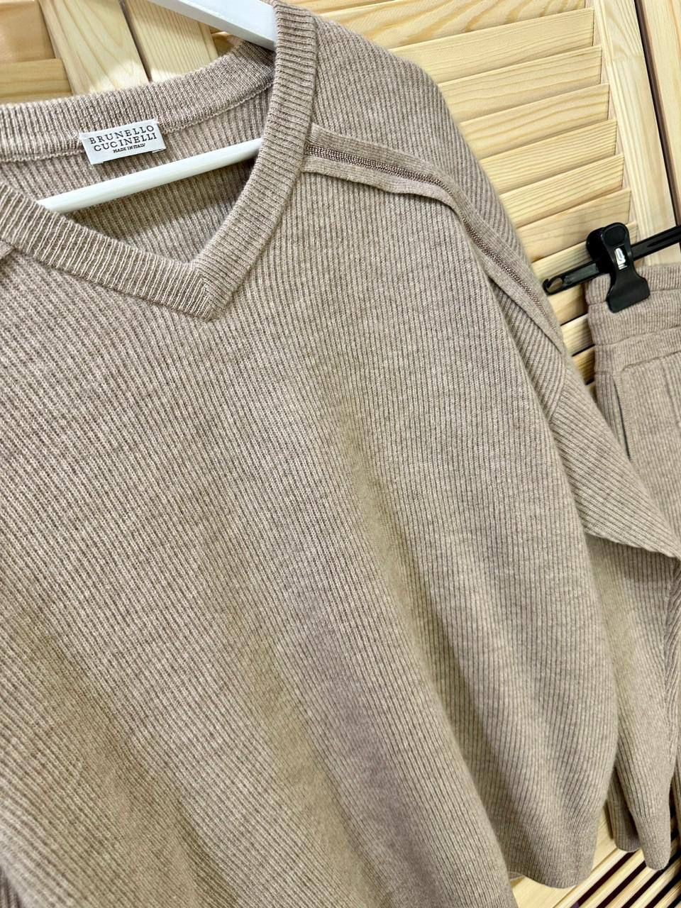 КОСТЮМ BRUNELLO CUCINELLI детальное фото