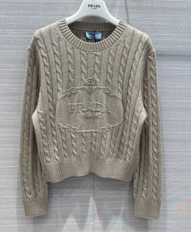 СВИТЕР PRADA фото