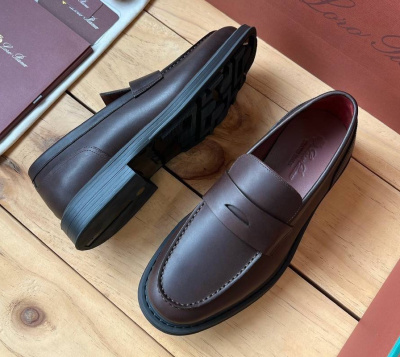 МУЖСКИЕ ЛОФЕРЫ LORO PIANA фото