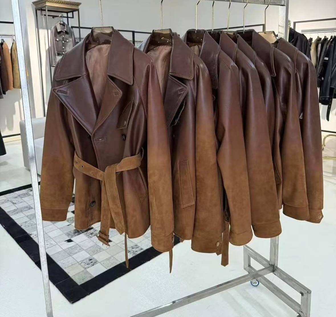 КУРТКА LORO PIANA детальное фото