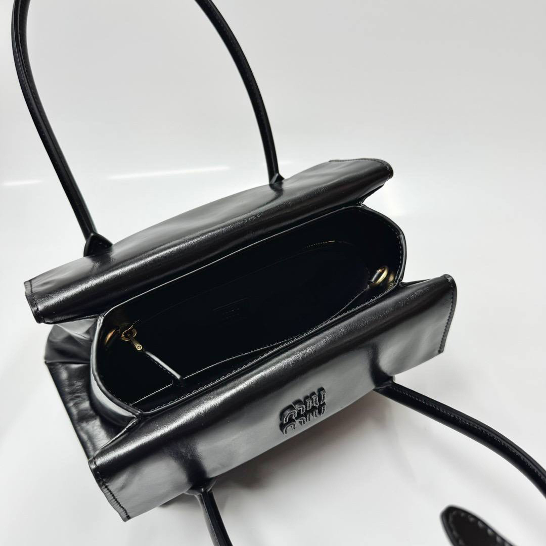 СУМКА MIU MIU детальное фото