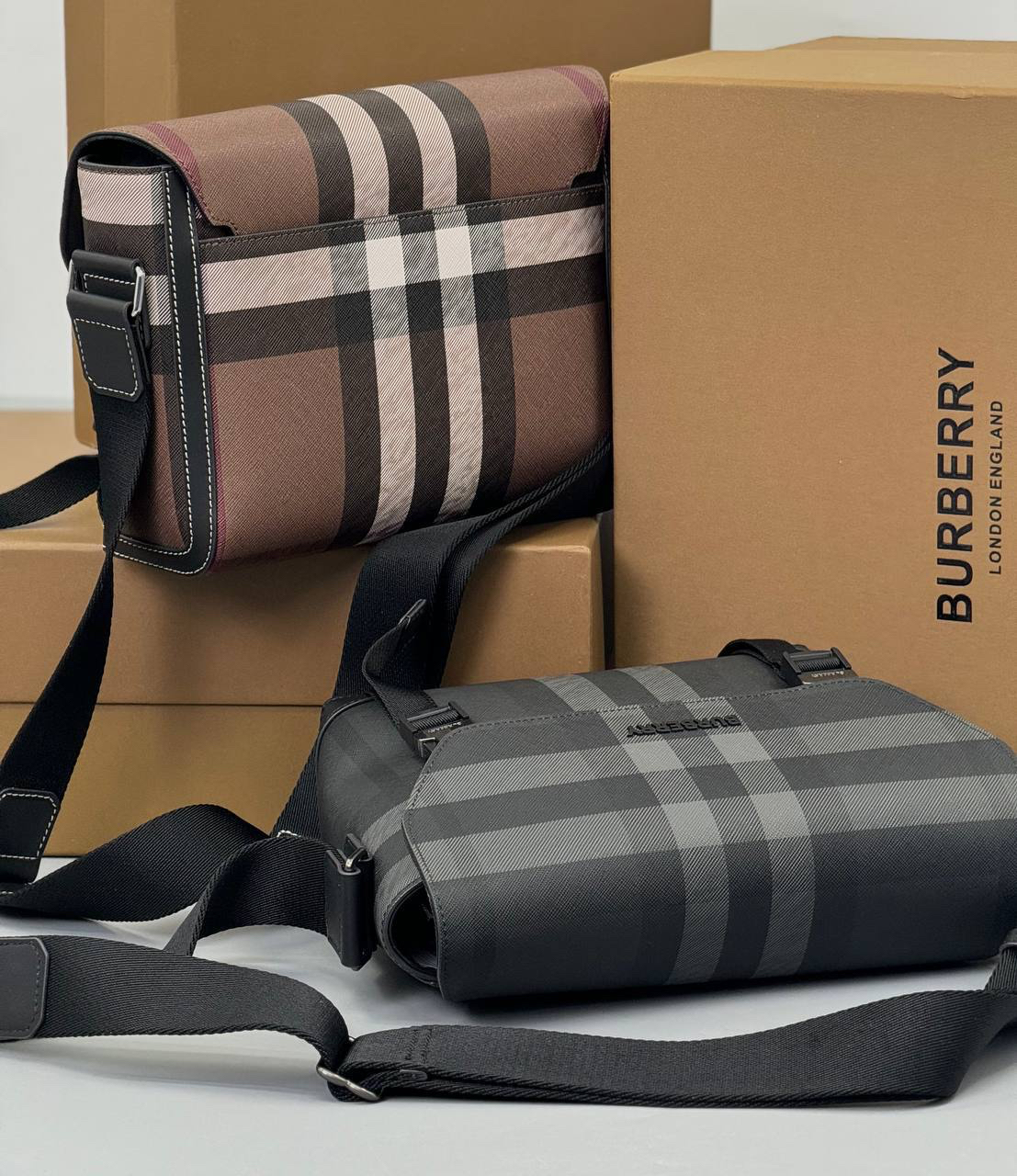 МУЖСКАЯ СУМКА МЕССЕНДЖЕР BURBERRY детальное фото