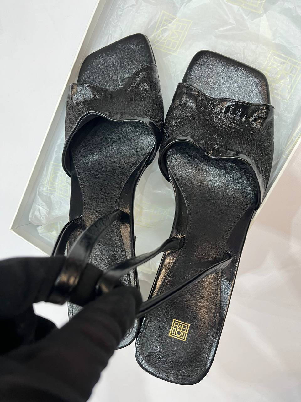 БОСОНОЖКИ TOTEME детальное фото