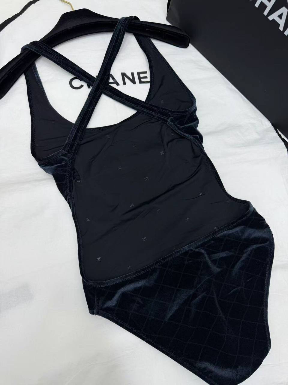 КУПАЛЬНИК CHANEL детальное фото