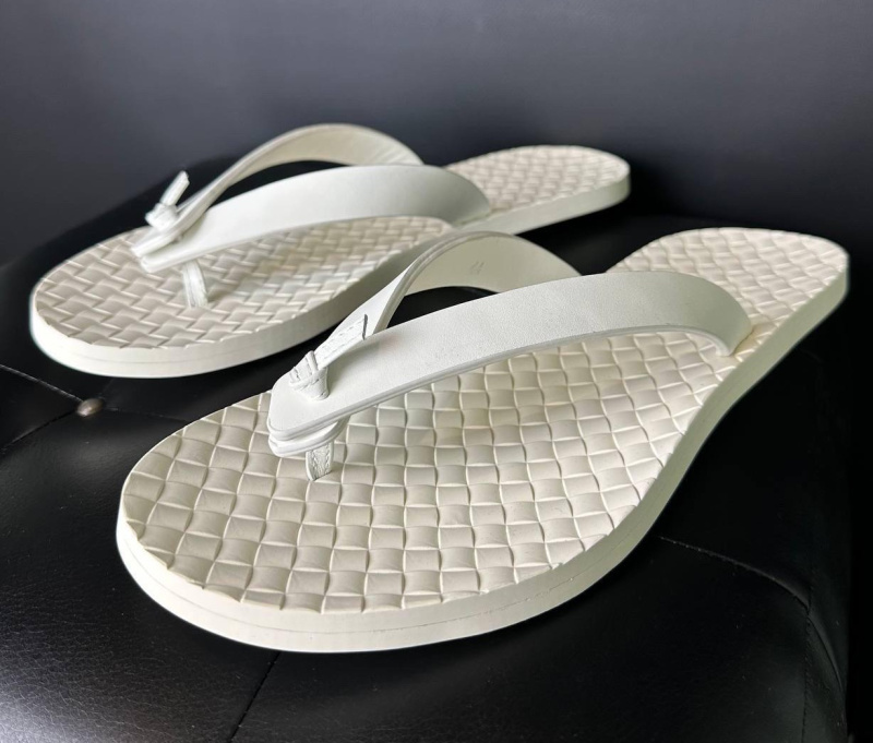 МУЖСКИЕ ШЛЕПКИ BOTTEGA VENETA фото