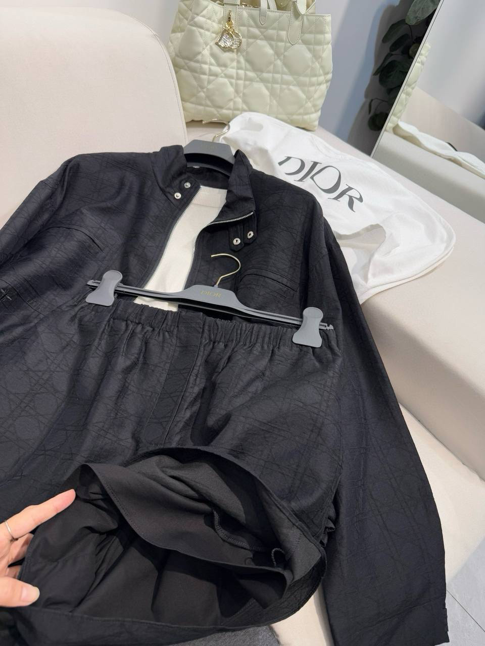 КОСТЮМ CHRISTIAN DIOR детальное фото