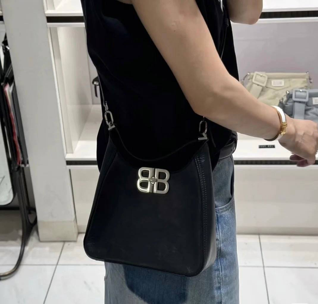 СУМКА BALENCIAGA детальное фото