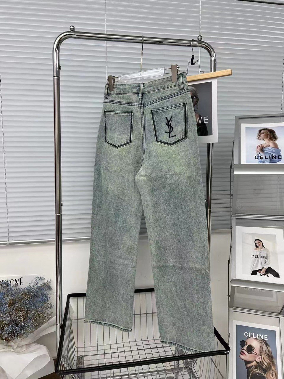 ДЖИНСЫ SAINT LAURENT детальное фото