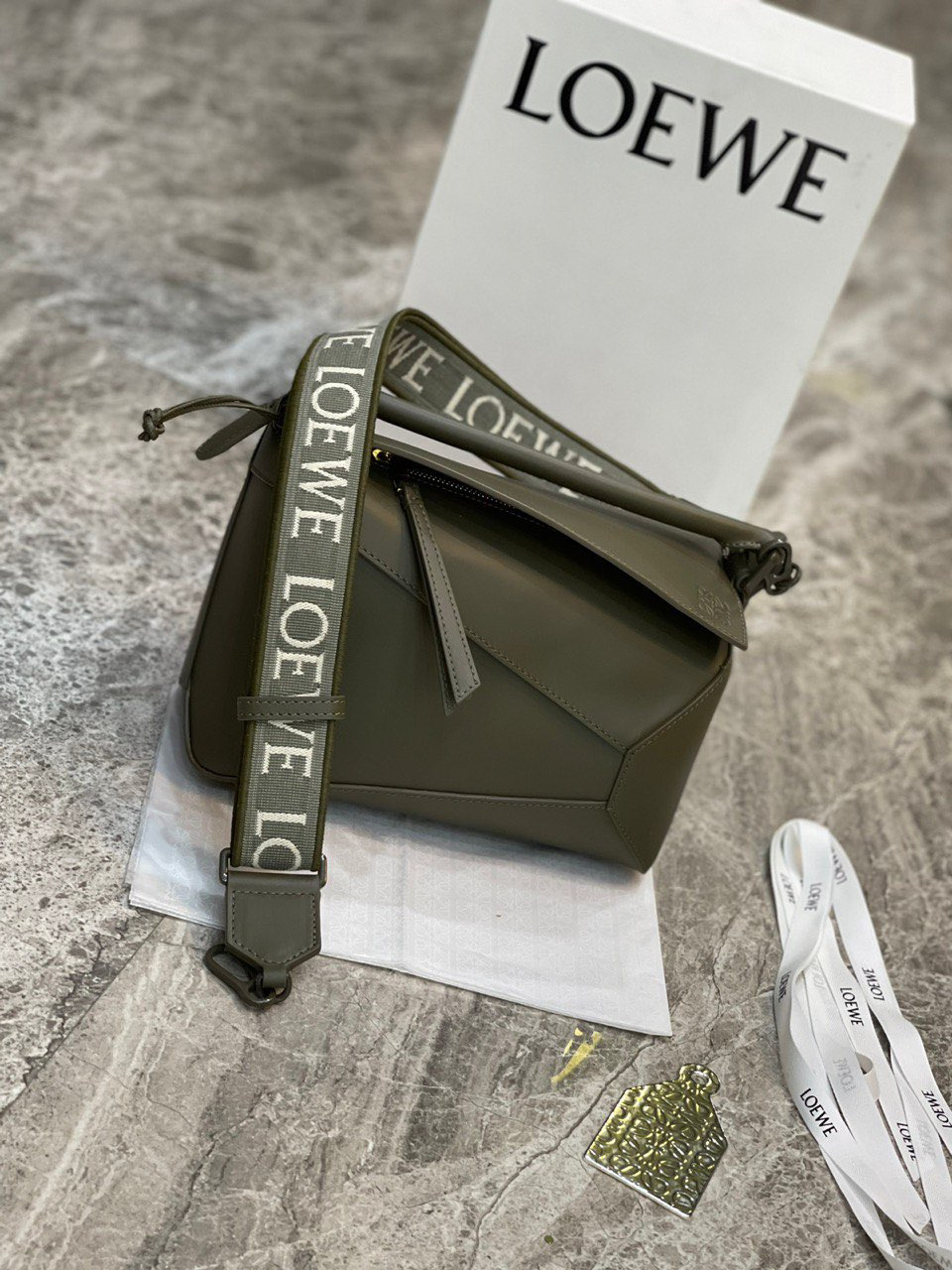 СУМКА LOEWE детальное фото